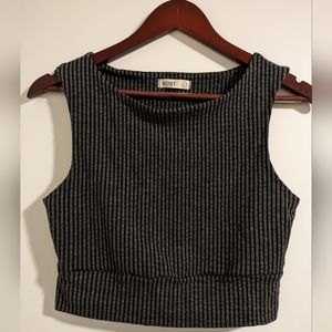 Sozy- ribbed Lucy crop tank, charcoal/black, L